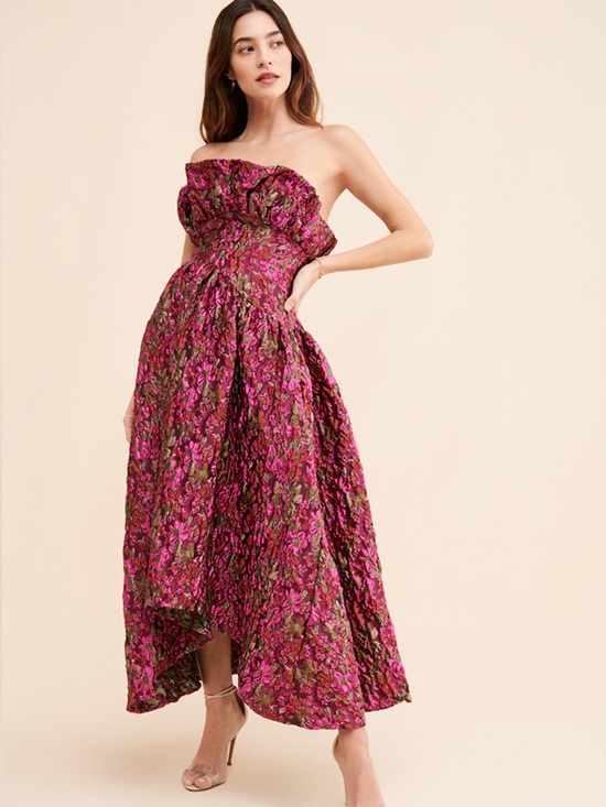 Elliatt Dresses & Skirts - Elliatt Camellia Strapless Gown